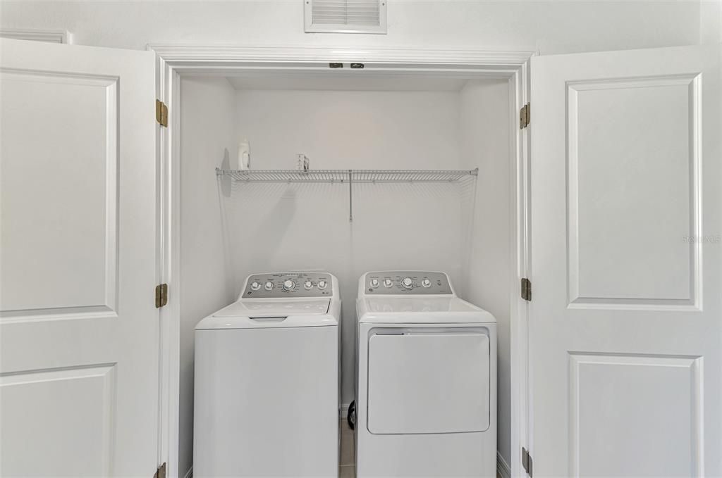En Venta: $249,000 (2 camas, 2 baños, 1238 Pies cuadrados)