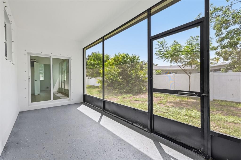 Activo con contrato: $485,000 (3 camas, 2 baños, 1569 Pies cuadrados)