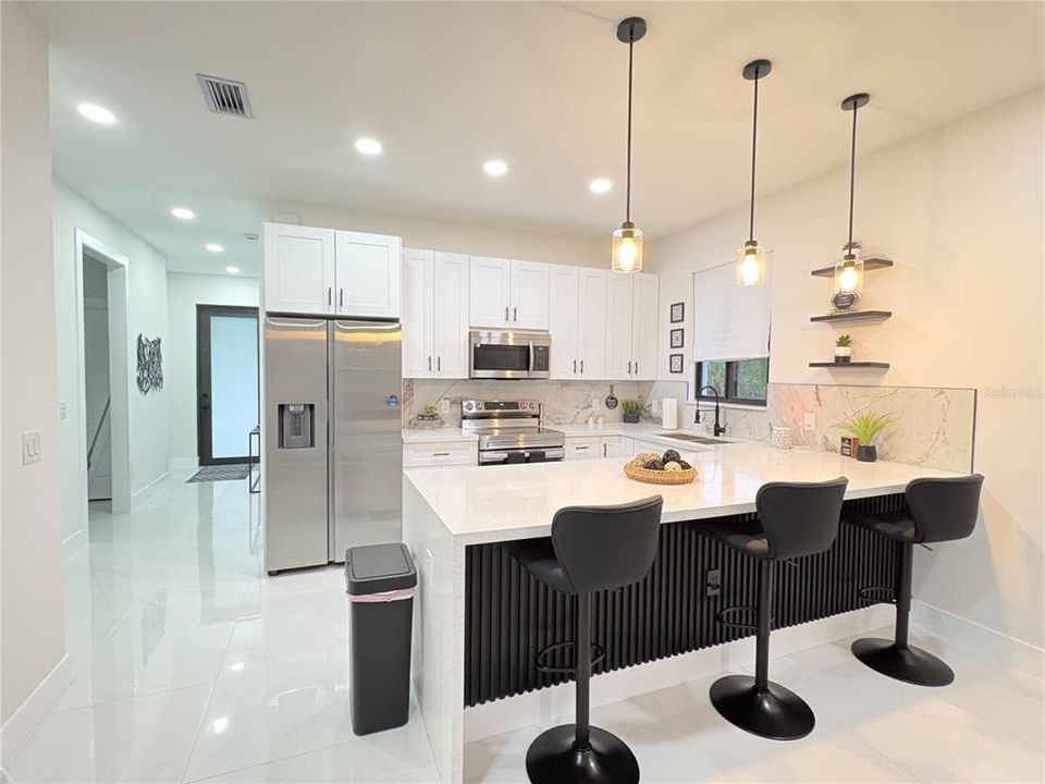 For Sale: $309,500 (3 beds, 2 baths, 1208 Square Feet)