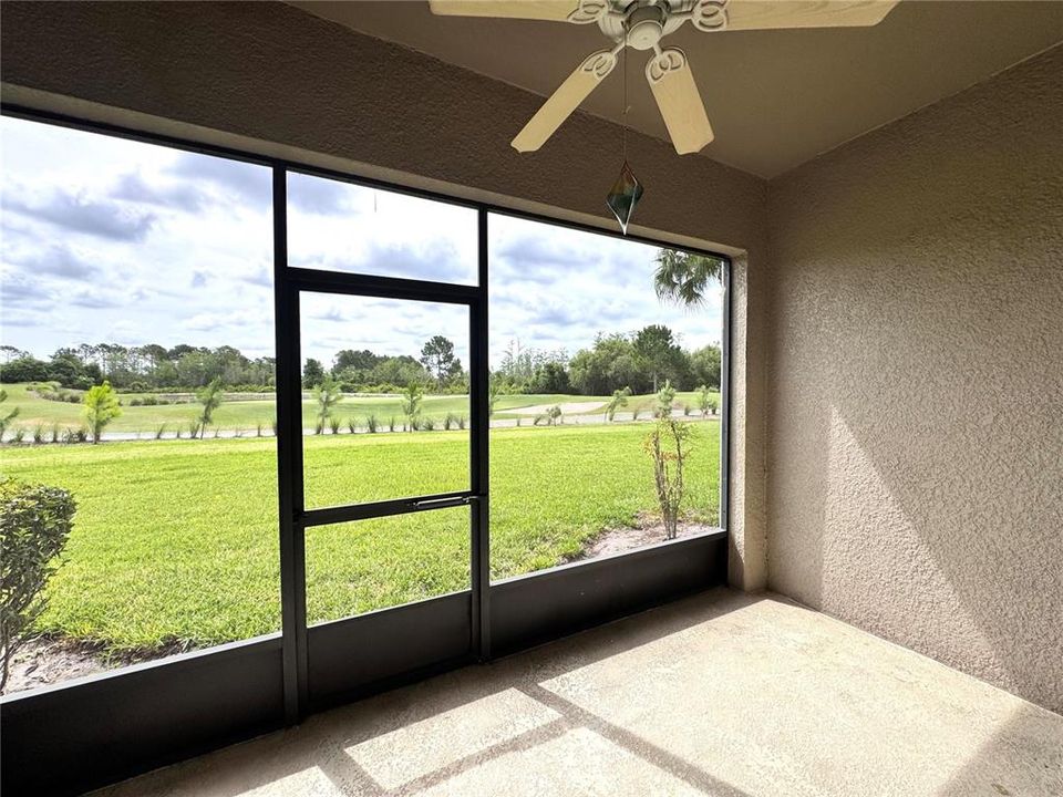 Active With Contract: $1,999 (2 beds, 2 baths, 1405 Square Feet)