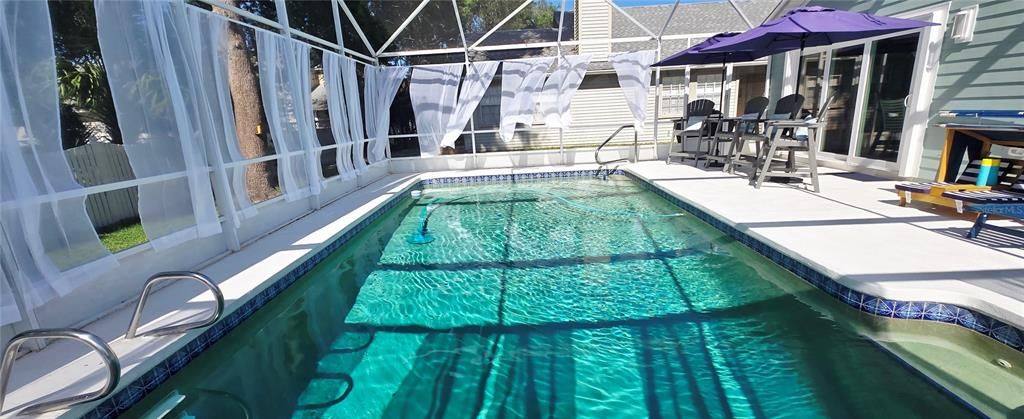 En Venta: $823,000 (5 camas, 3 baños, 2394 Pies cuadrados)
