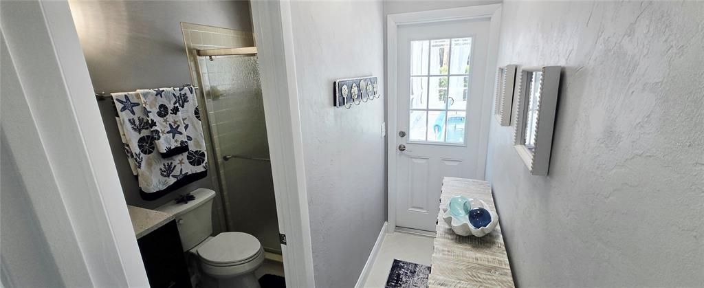 En Venta: $823,000 (5 camas, 3 baños, 2394 Pies cuadrados)