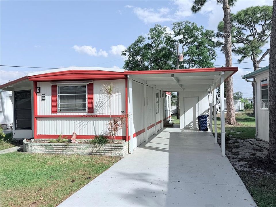 For Sale: $65,000 (1 beds, 1 baths, 576 Square Feet)