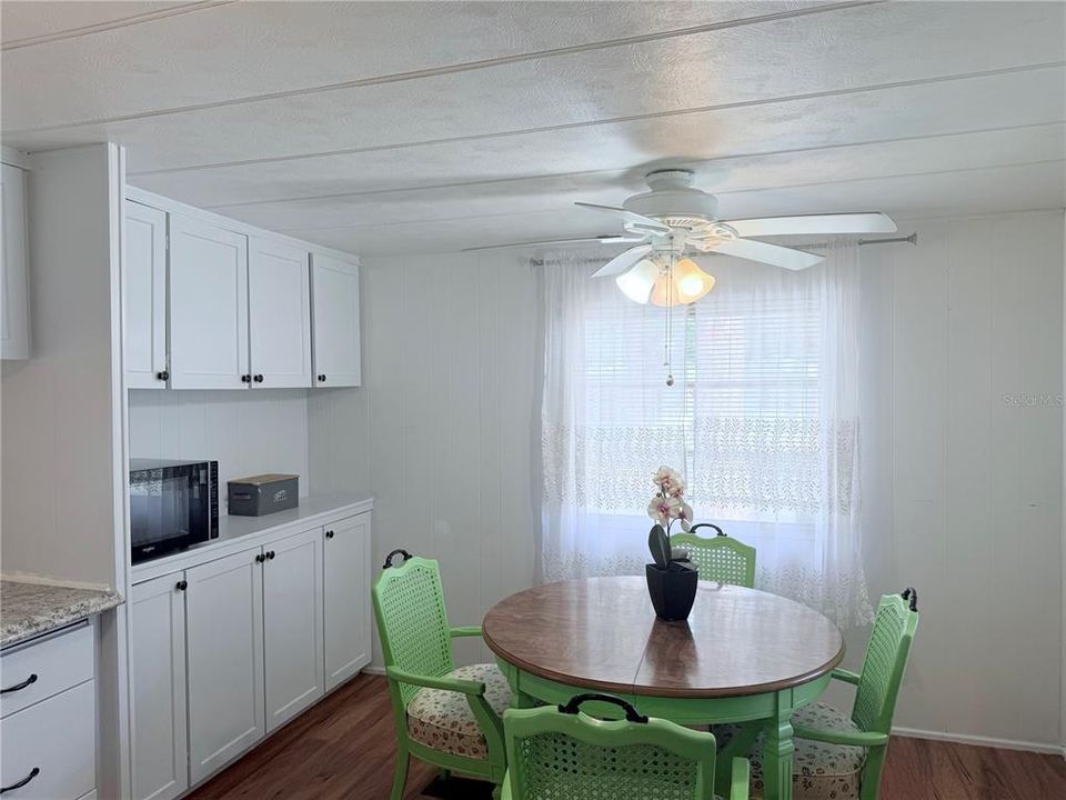 For Sale: $65,000 (1 beds, 1 baths, 576 Square Feet)