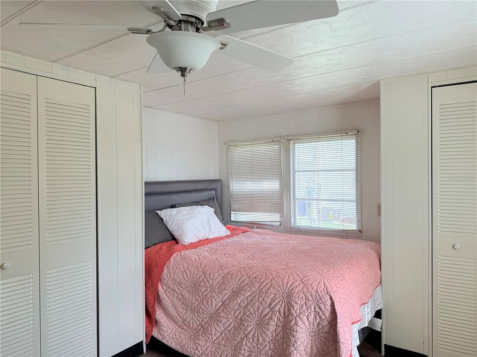 For Sale: $65,000 (1 beds, 1 baths, 576 Square Feet)
