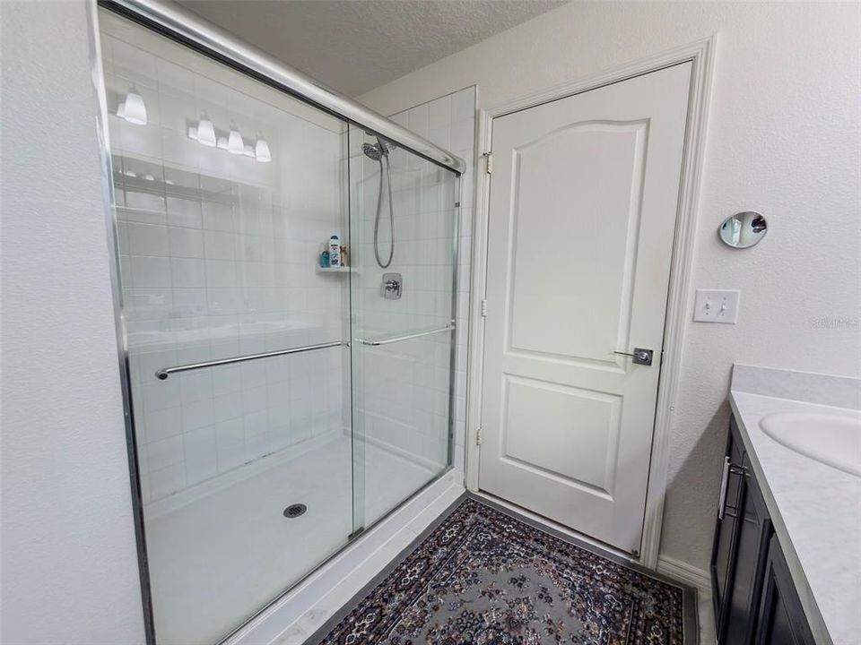 Active With Contract: $2,100 (3 beds, 2 baths, 1511 Square Feet)