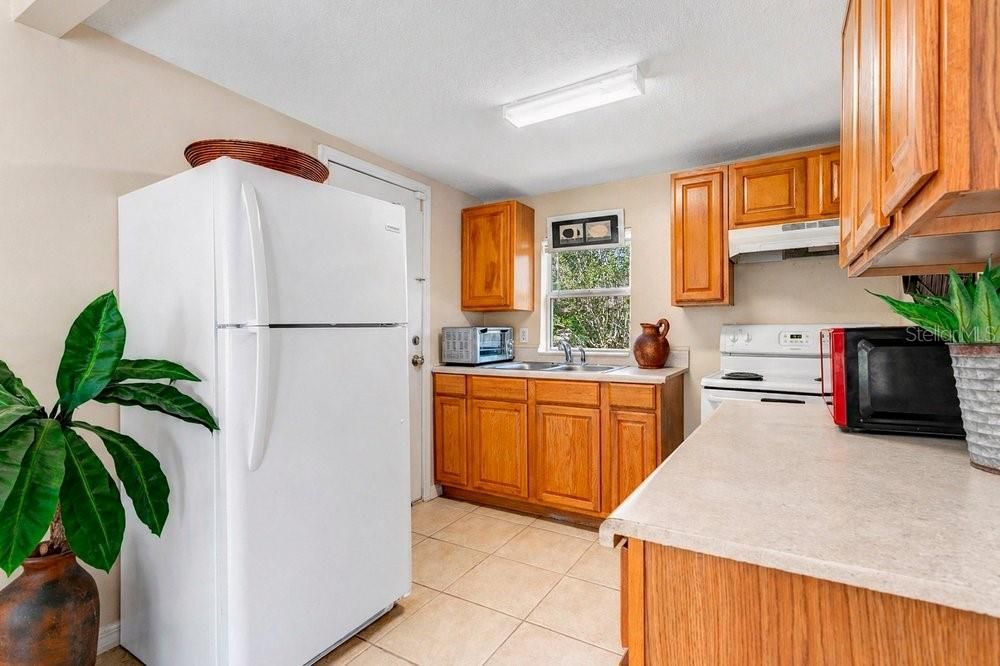 Activo con contrato: $275,000 (2 camas, 1 baños, 920 Pies cuadrados)