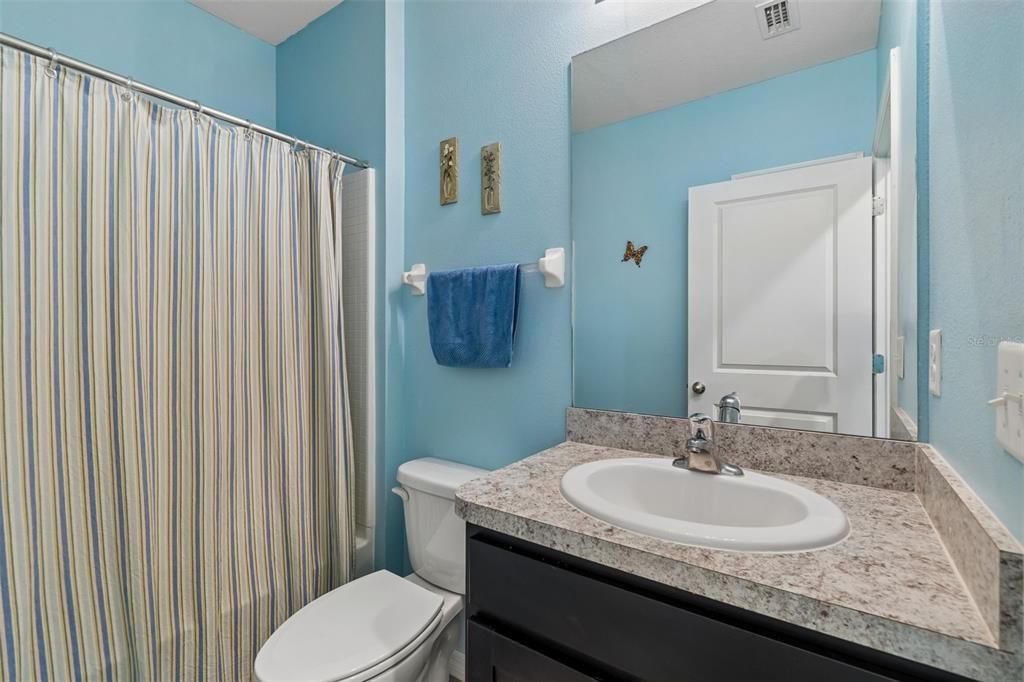 For Sale: $329,900 (3 beds, 2 baths, 1693 Square Feet)