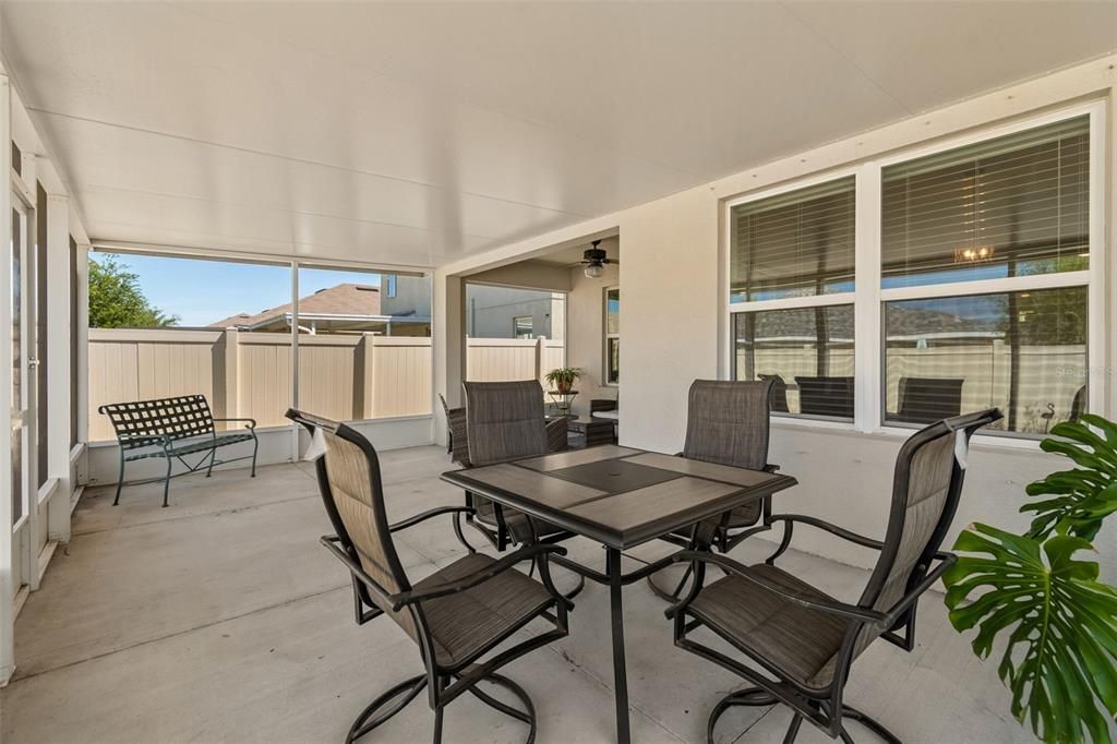 For Sale: $329,900 (3 beds, 2 baths, 1693 Square Feet)