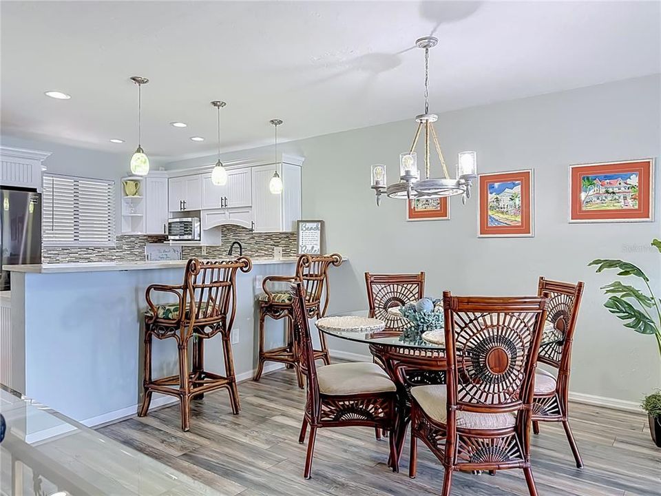 For Sale: $689,900 (2 beds, 2 baths, 1080 Square Feet)
