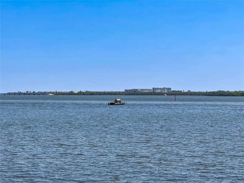 For Sale: $689,900 (2 beds, 2 baths, 1080 Square Feet)