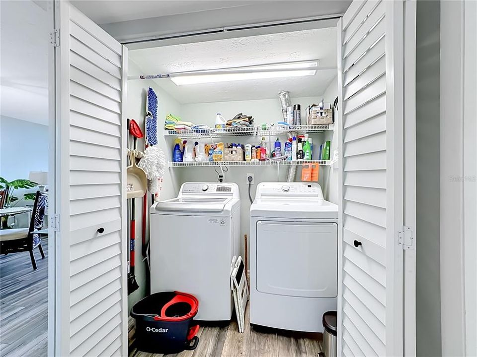 For Sale: $689,900 (2 beds, 2 baths, 1080 Square Feet)
