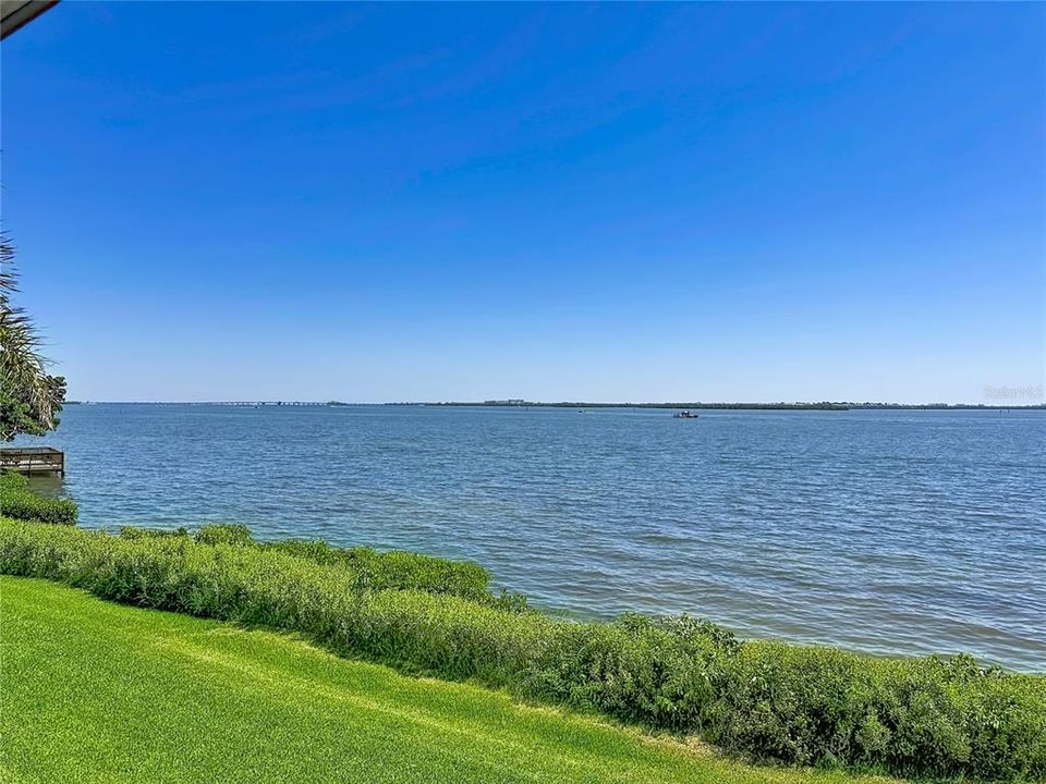 For Sale: $689,900 (2 beds, 2 baths, 1080 Square Feet)