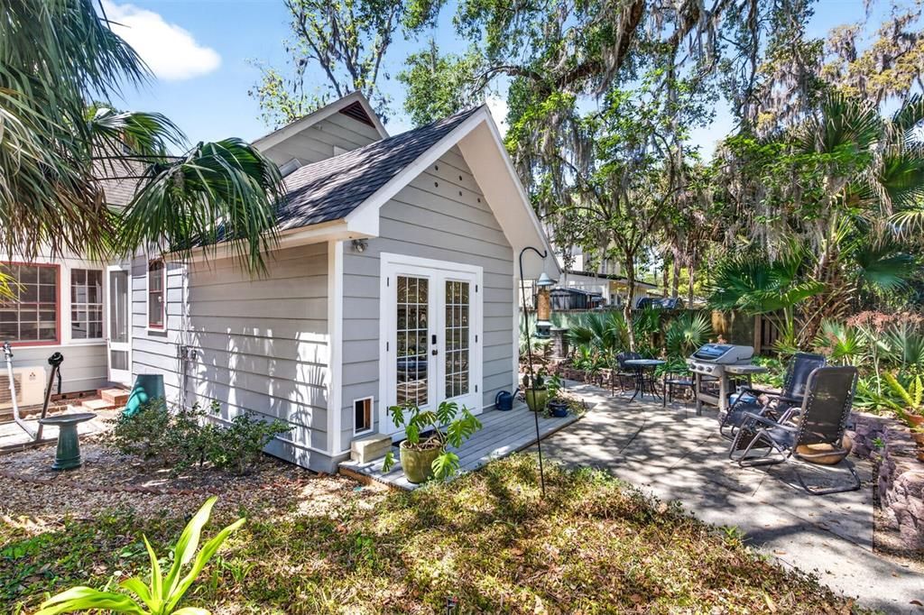 Active With Contract: $575,000 (4 beds, 2 baths, 1773 Square Feet)