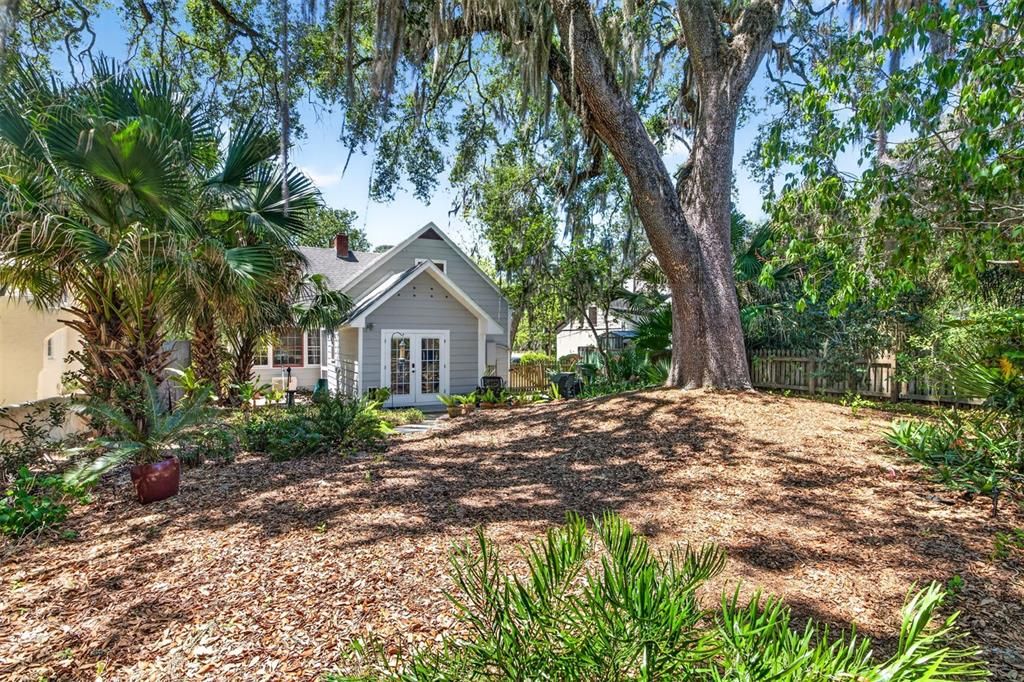 Active With Contract: $575,000 (4 beds, 2 baths, 1773 Square Feet)
