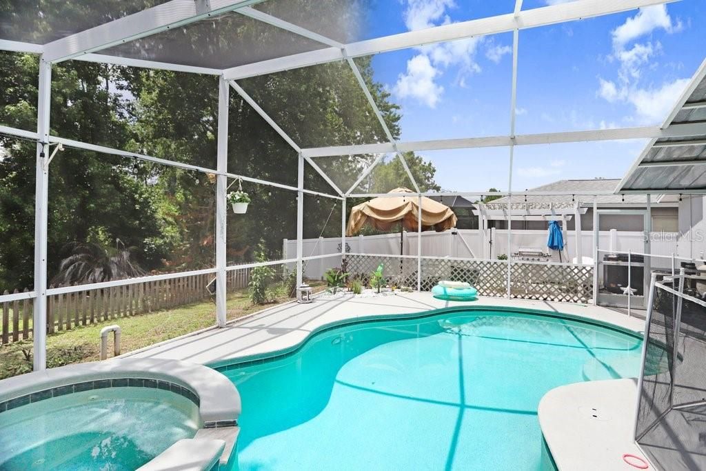 For Sale: $370,000 (4 beds, 2 baths, 1516 Square Feet)