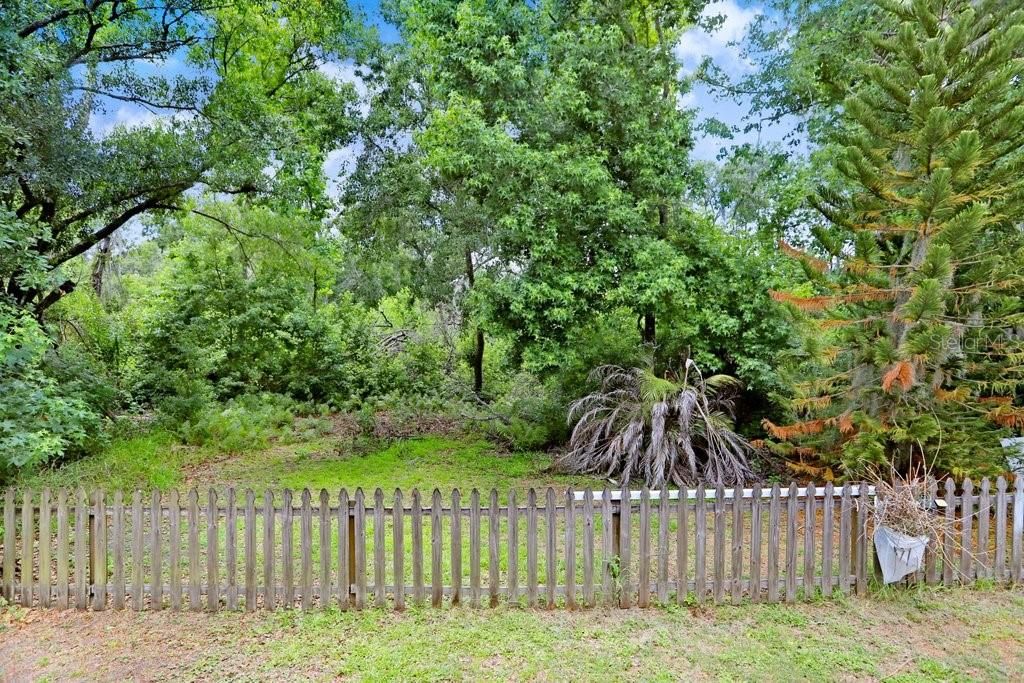 For Sale: $370,000 (4 beds, 2 baths, 1516 Square Feet)