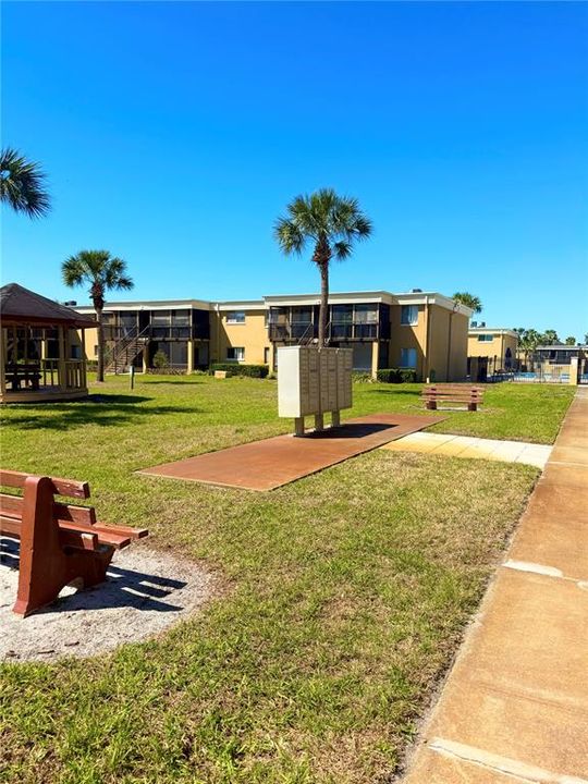 For Sale: $95,990 (1 beds, 1 baths, 768 Square Feet)