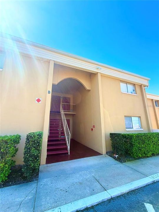 For Sale: $95,990 (1 beds, 1 baths, 768 Square Feet)