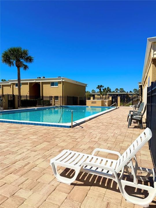 For Sale: $95,990 (1 beds, 1 baths, 768 Square Feet)