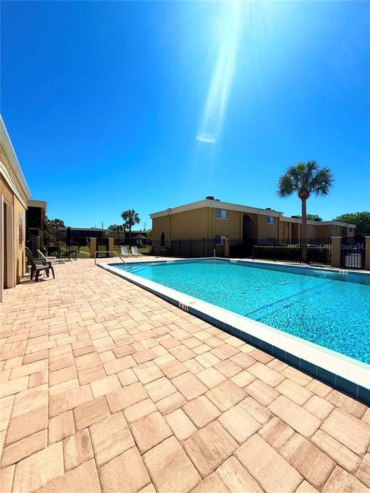 For Sale: $95,990 (1 beds, 1 baths, 768 Square Feet)