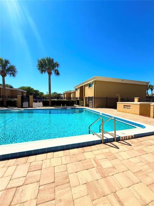 For Sale: $95,990 (1 beds, 1 baths, 768 Square Feet)