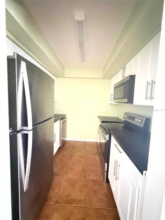 For Sale: $95,990 (1 beds, 1 baths, 768 Square Feet)
