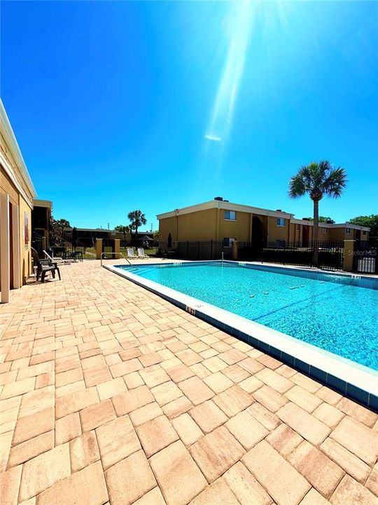 For Sale: $95,990 (1 beds, 1 baths, 768 Square Feet)