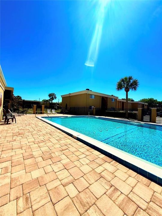 For Sale: $95,990 (1 beds, 1 baths, 768 Square Feet)