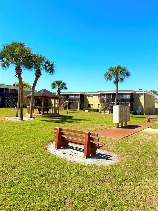 For Sale: $95,990 (1 beds, 1 baths, 768 Square Feet)