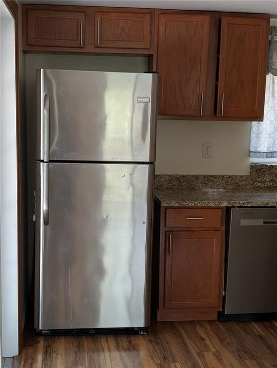 For Sale: $180,000 (3 beds, 2 baths, 1248 Square Feet)
