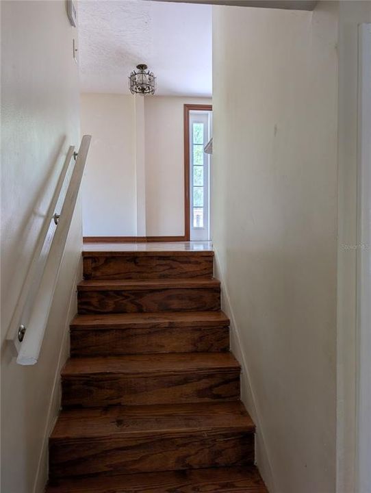 For Sale: $180,000 (3 beds, 2 baths, 1248 Square Feet)