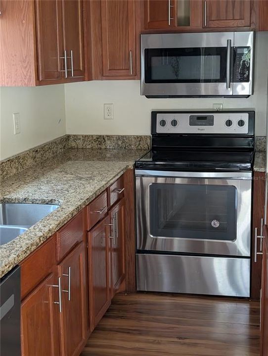 For Sale: $180,000 (3 beds, 2 baths, 1248 Square Feet)