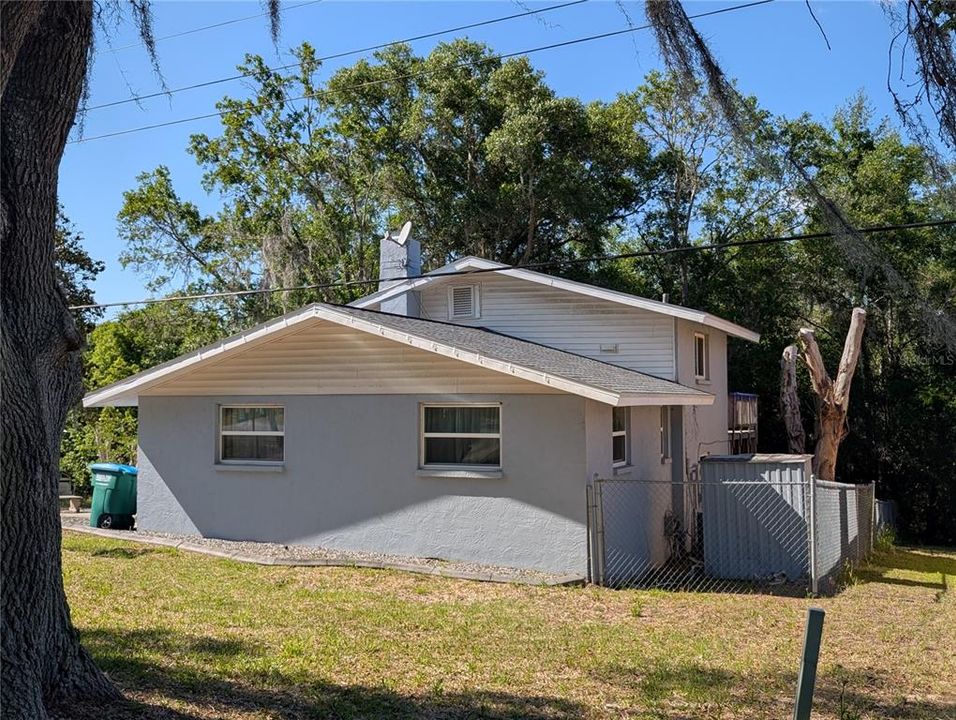 For Sale: $180,000 (3 beds, 2 baths, 1248 Square Feet)