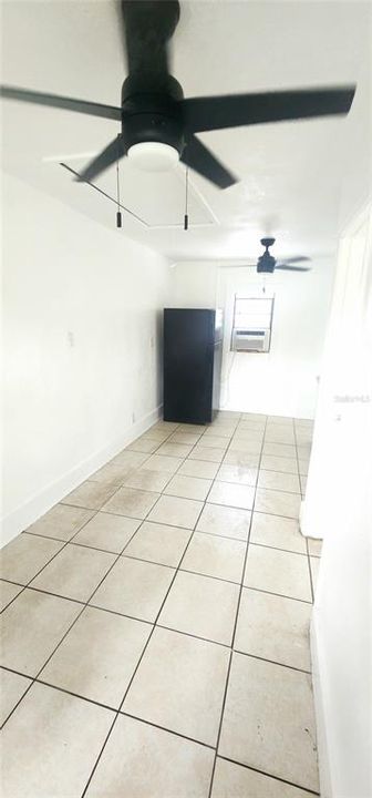 For Rent: $1,000 (1 beds, 1 baths, 600 Square Feet)