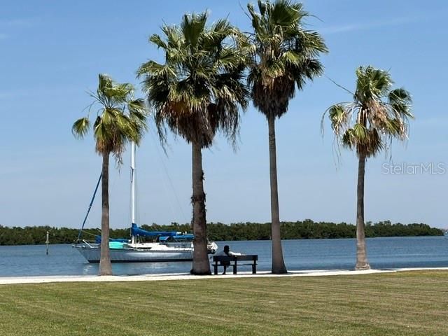 For Sale: $2,500,000 (0.27 acres)