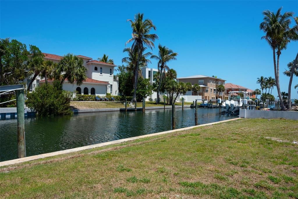 For Sale: $2,500,000 (0.27 acres)