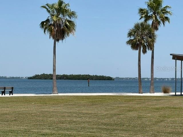 For Sale: $2,500,000 (0.27 acres)