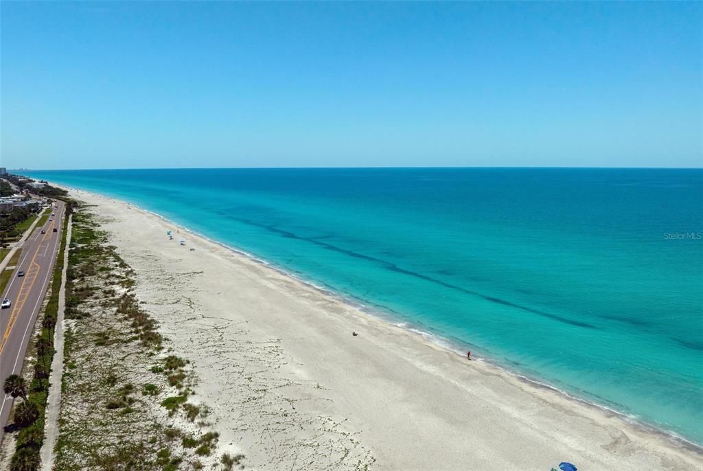 For Sale: $2,500,000 (0.27 acres)