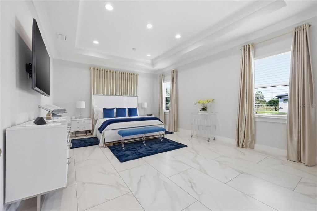 En Venta: $1,350,000 (4 camas, 3 baños, 3417 Pies cuadrados)
