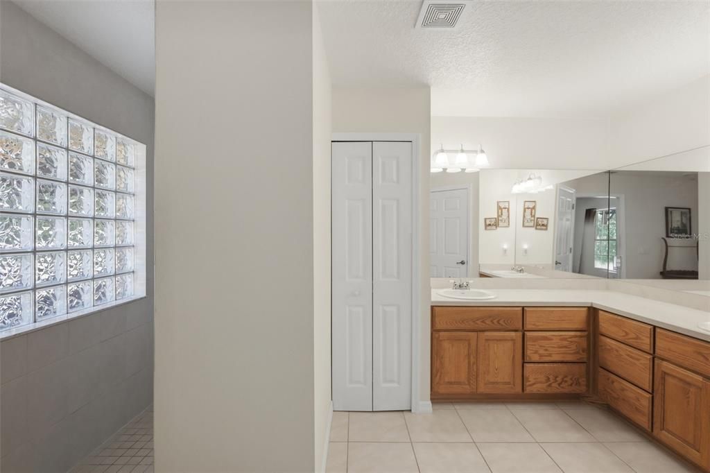 For Sale: $769,900 (3 beds, 2 baths, 2229 Square Feet)