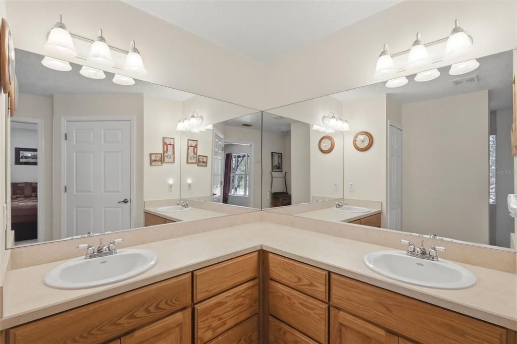 For Sale: $769,900 (3 beds, 2 baths, 2229 Square Feet)