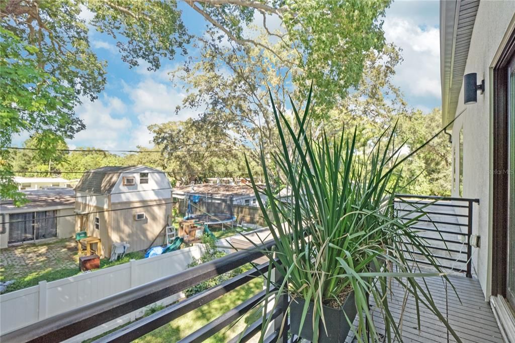 En Venta: $895,000 (4 camas, 2 baños, 2518 Pies cuadrados)