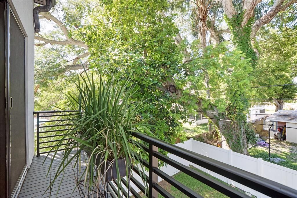 En Venta: $895,000 (4 camas, 2 baños, 2518 Pies cuadrados)