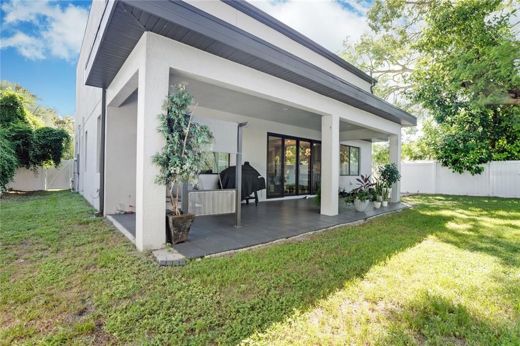 En Venta: $895,000 (4 camas, 2 baños, 2518 Pies cuadrados)