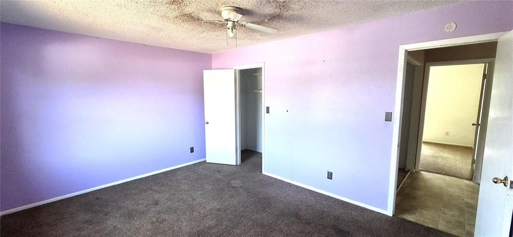 Activo con contrato: $180,000 (4 camas, 2 baños, 2160 Pies cuadrados)