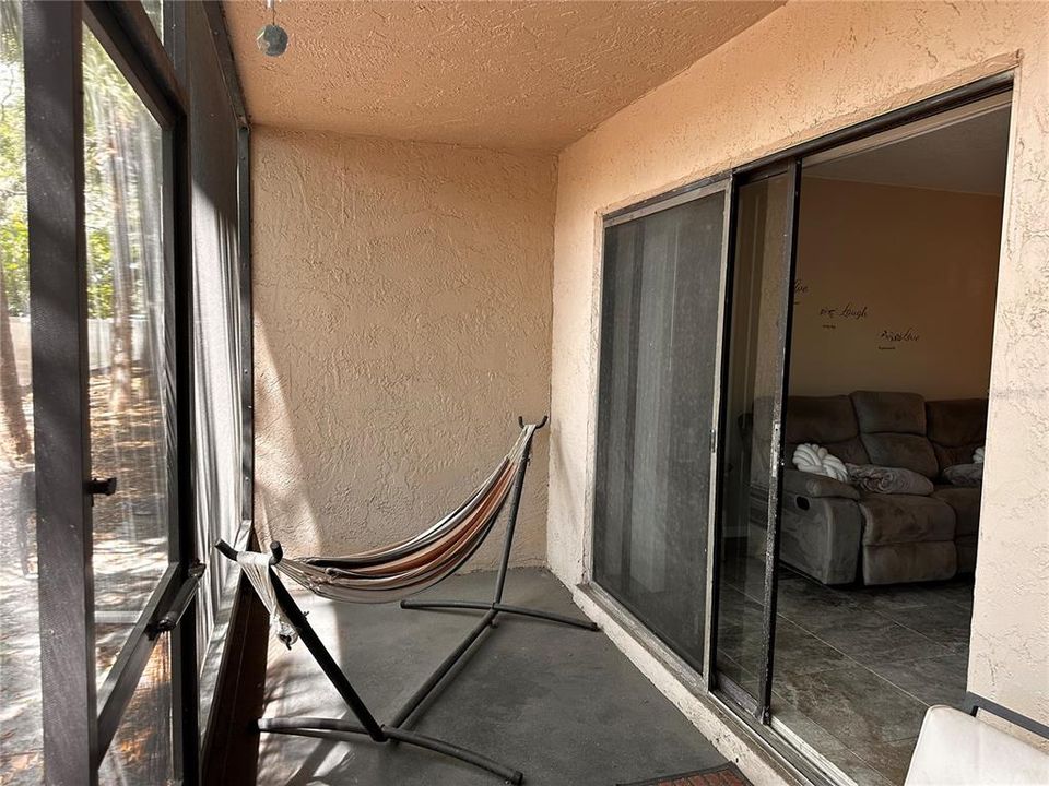 На продажу: $155,000 (2 спален, 2 ванн, 996 Квадратных фут)