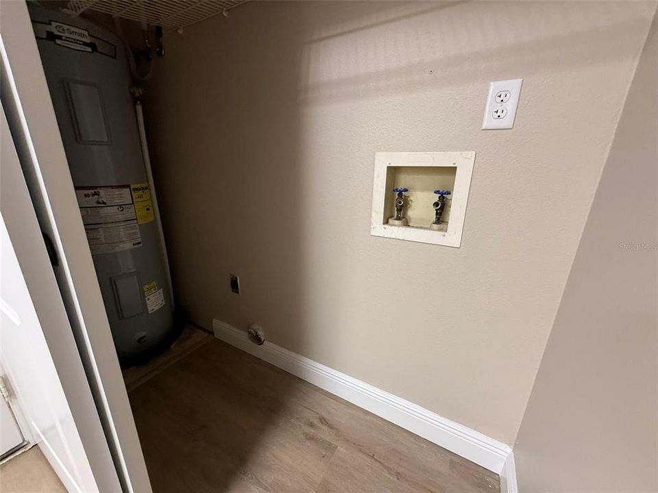 For Rent: $1,600 (2 beds, 2 baths, 1112 Square Feet)