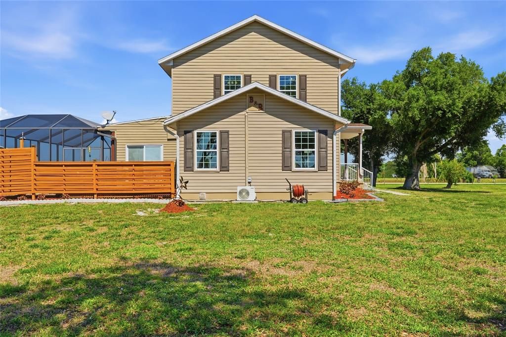 En Venta: $999,500 (3 camas, 3 baños, 2644 Pies cuadrados)
