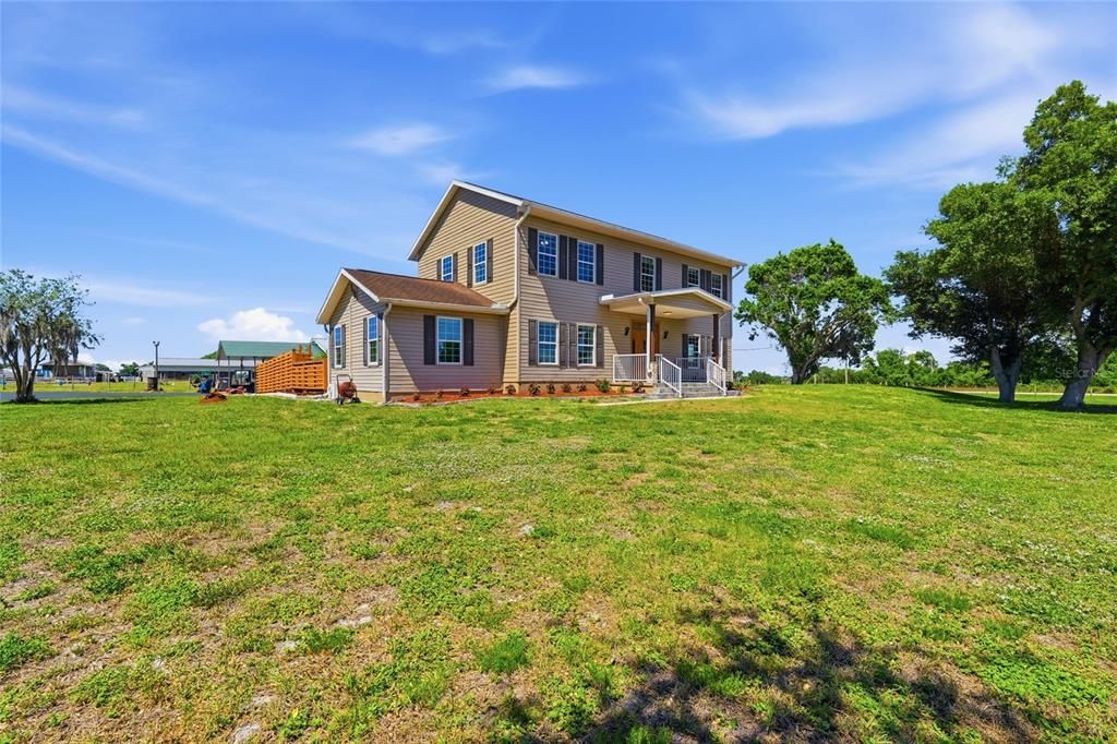 En Venta: $999,500 (3 camas, 3 baños, 2644 Pies cuadrados)